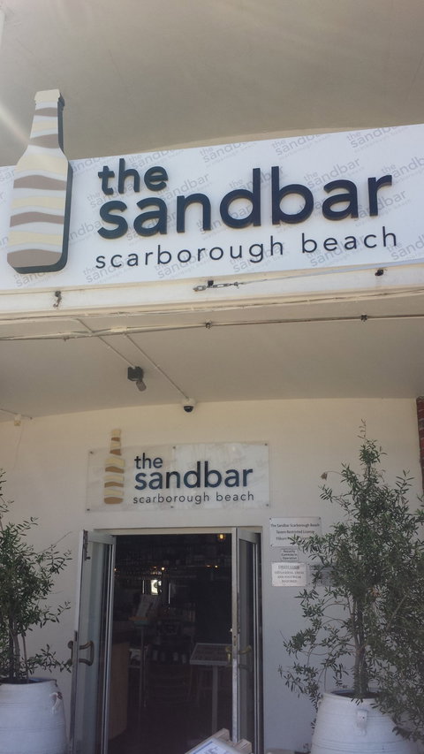The Sandbar Scarborough Beach - Swimm 7