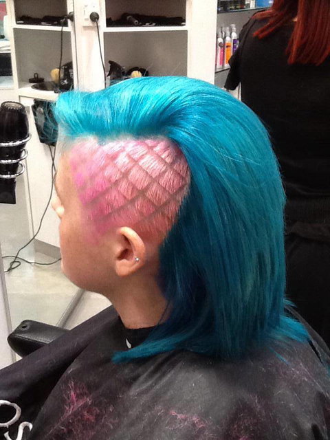 Oskas Hair Designs & Barbers - Swimm 2