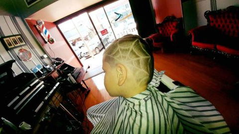 Elite Barber Crew - Renee 2