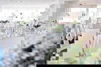 Acqua Viva on the Swan