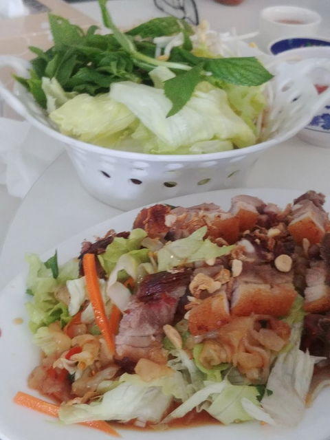 Hu Tieu Thanh Liem - Renee 1