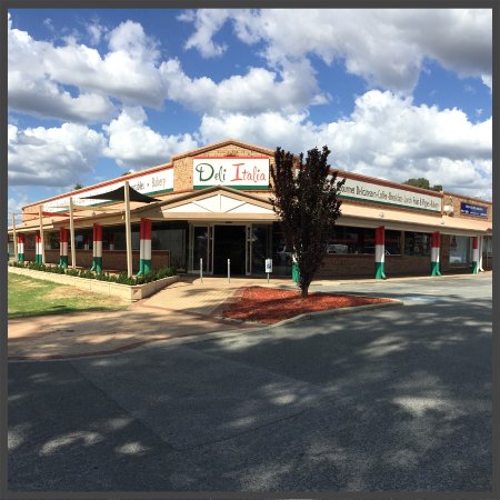 Deli Italia Food Market - Qld Realsetate 0