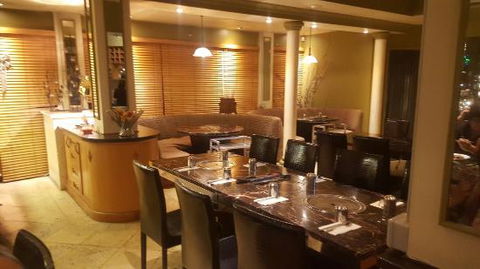 Golden Bbq Seafood Restaurant - Renee 0