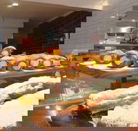 Di Mimi Cafe - Renee