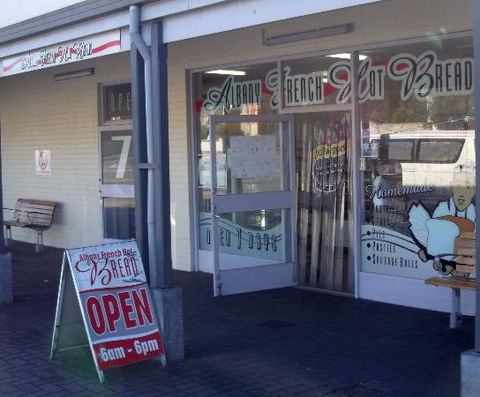 French Hot Bread Shop - Renee 0