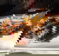 The Swinging Pig - Swimm