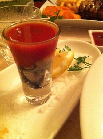 Balcony Bar & Restaurant - Renee 0