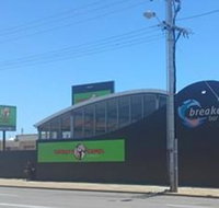 Breakers Bar Cafe - Swimm