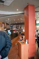 Gloria Jeans Murray Street - Internet Find 1