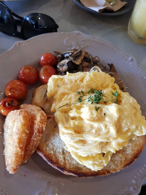 Green Mango Cafe - Internet Find 3