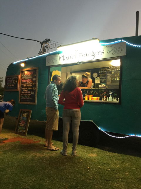 Planet Burgers - Renee 3