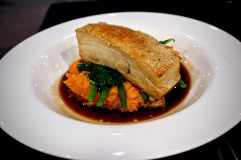 Seasons Restaurant - Internet Find 0