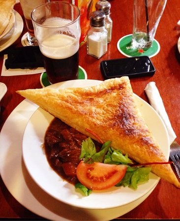 Ye Olde Narrogin Inne - Renee 0