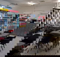 124 Cafe and Deli - Renee