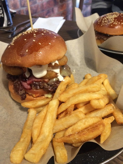 Burger Republic Hyde Park - Renee 14