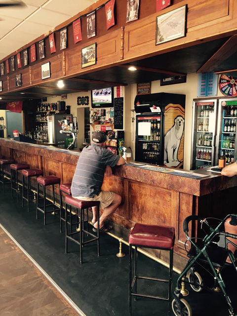 Corrigin Hotel Resdtaurant & Pub - Renee 5