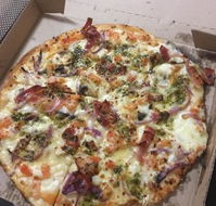 Domino's Pizza Doubleview - Renee