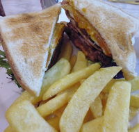 Eaton Tavern - Qld Realsetate