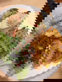 Grandstand Bar Restaurant