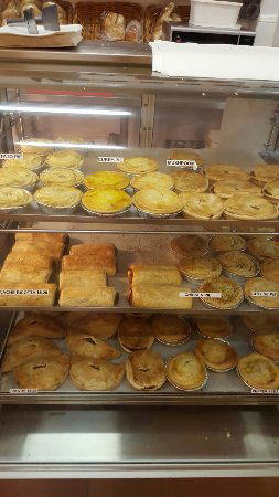 Halls Creek Bakery - Renee 0