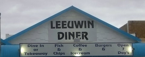 Leeuwin Diner - Qld Realsetate 0