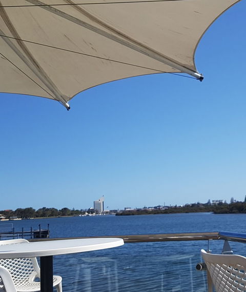 Parade Hotel - Qld Realsetate 2