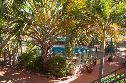 Parry Creek Farm Restaurant And Cafe - Renee 0