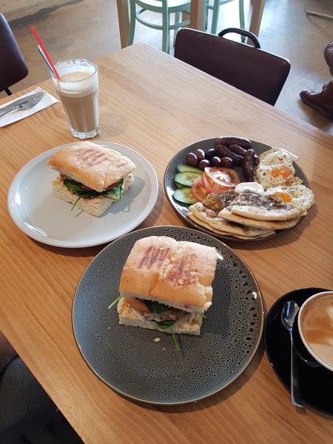 The Middle Store - Internet Find 1