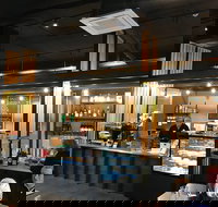 Frizzo Cafe Wine - Swimm