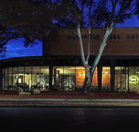 Mansfield Park Hotel - Swimm