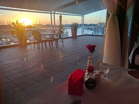 Phoenix Chinese Restaurant - Renee 0