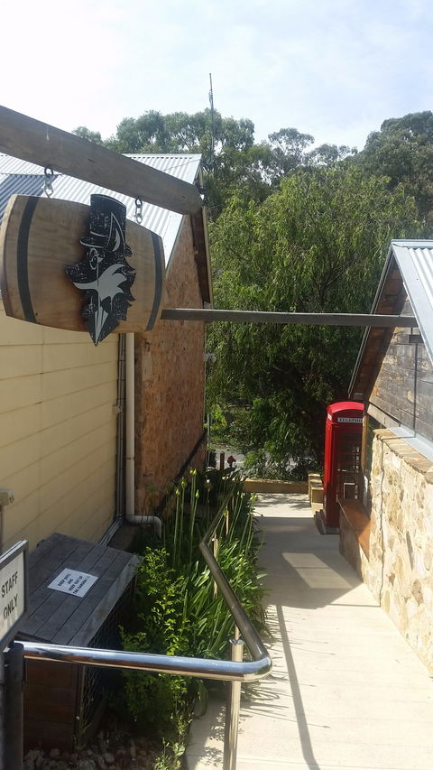 The Fox & Firkin English Pub - Renee 9