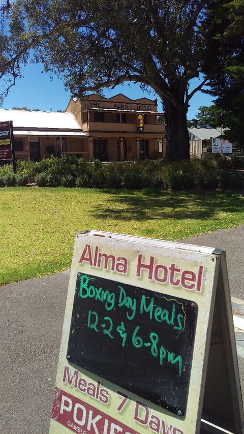 Alma Hotel - Renee 7
