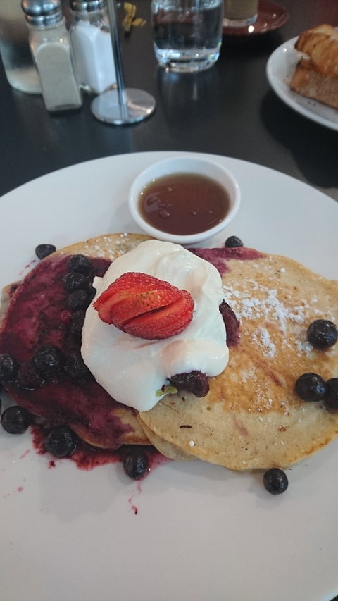 Dolci Cafe - Petrol Stations 9
