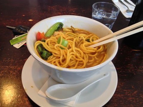 Vietnam Bay Restaurant - Internet Find 0