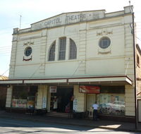 229 on Main Cafe - Internet Find