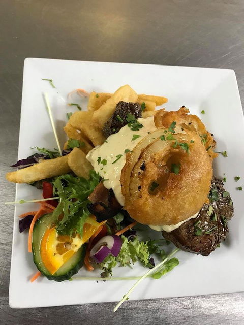 Clare Castle Hotel Restaurant - Renee 2