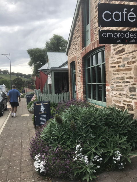 Emprades Petit Cafe - Petrol Stations 2