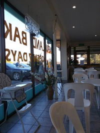 New land Bakery cafe