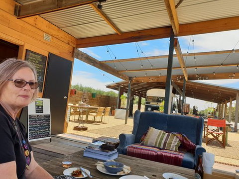 Olive Bus Clare - Renee 0