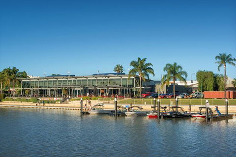 Renmark Club - Petrol Stations 0
