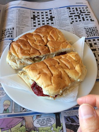 Sempre Italian Market And Coffee Shop - Qld Realsetate 0