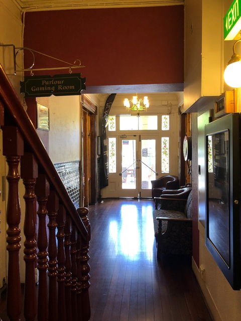 The Aldgate Pump Hotel - Renee 1