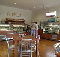 Elliott's Bakery  Cafe - Renee