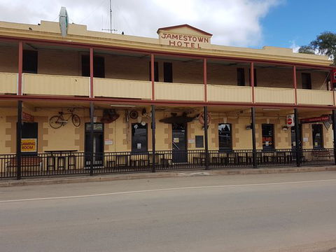 Jamestown Hotel - Internet Find 0