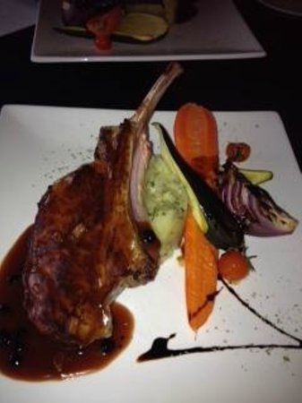 Meningie Hotel Bistro - Qld Realsetate 0