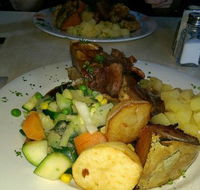 Queens Arms Hotel Riccardo's Seafood and Steakhouse - Internet Find