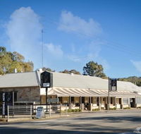 Sevenhill Hotel - Internet Find