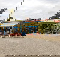 The Travelling Duck Cafe - Internet Find