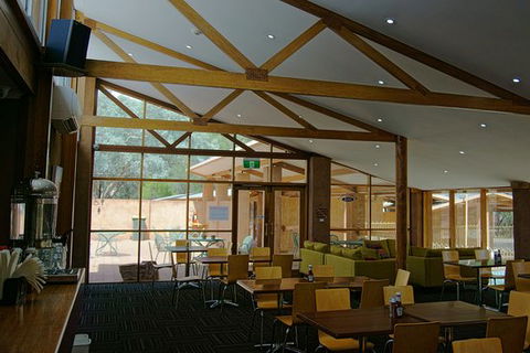 Wilpena Pound Resort - Restaurant - Renee 0